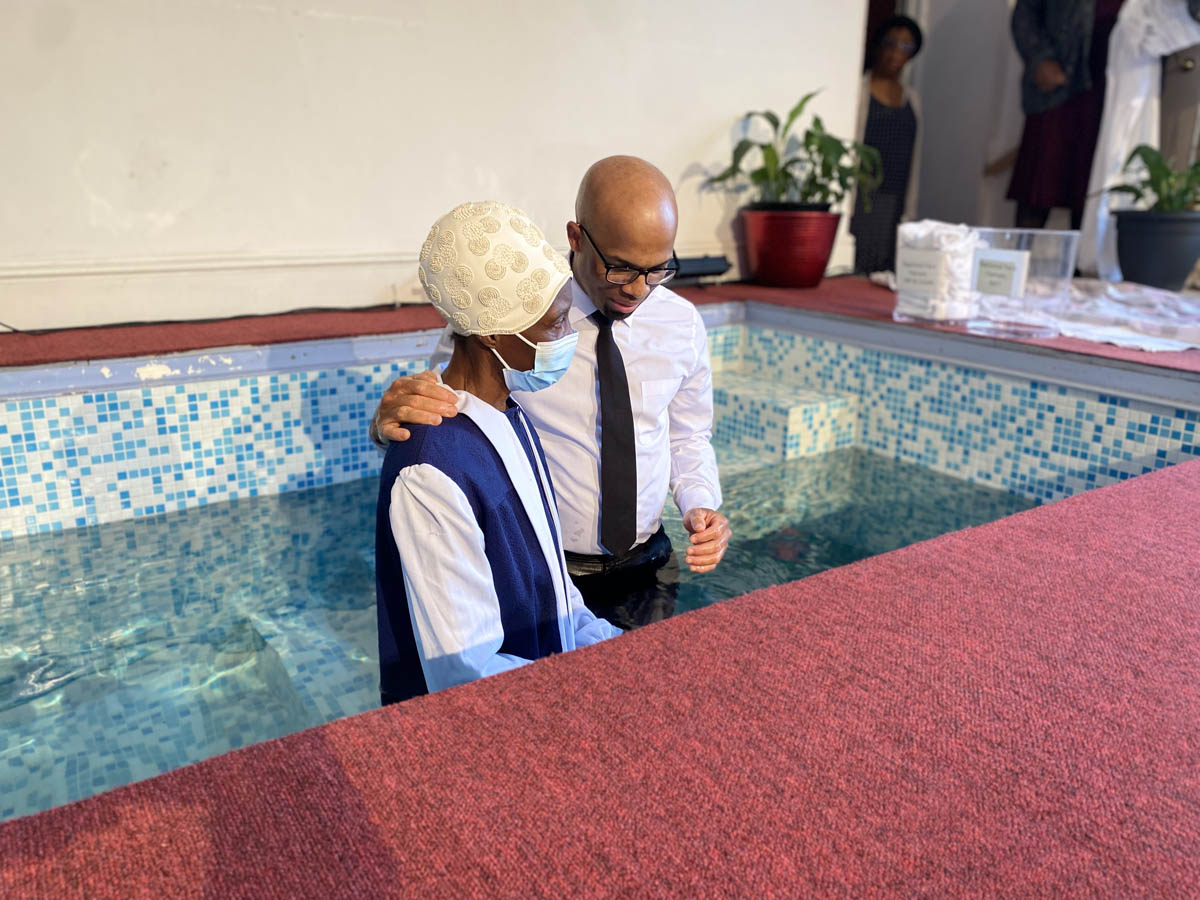 Gloria Edwards & Pastor Mario Phillip 8