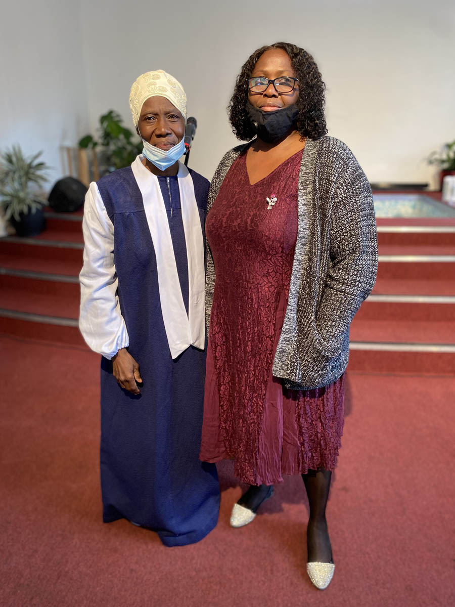 Gloria Edwards (left)